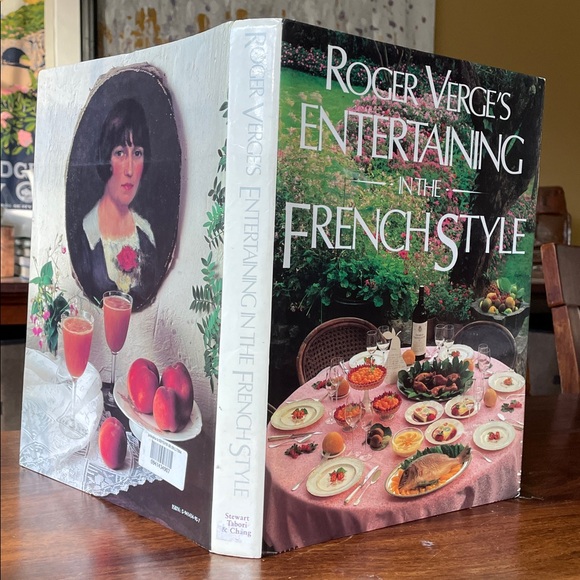 SIGNED Roger Verge’s Entertaining the French Style Vintage Hardcover Book - Picture 3 of 16